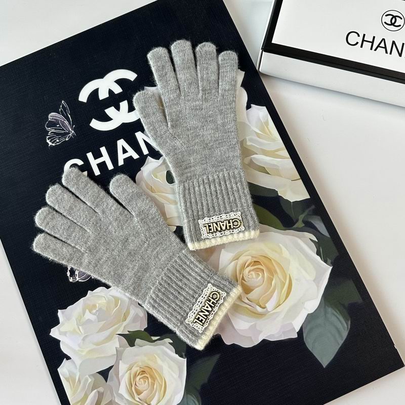 Chanel Gloves 25 (36)