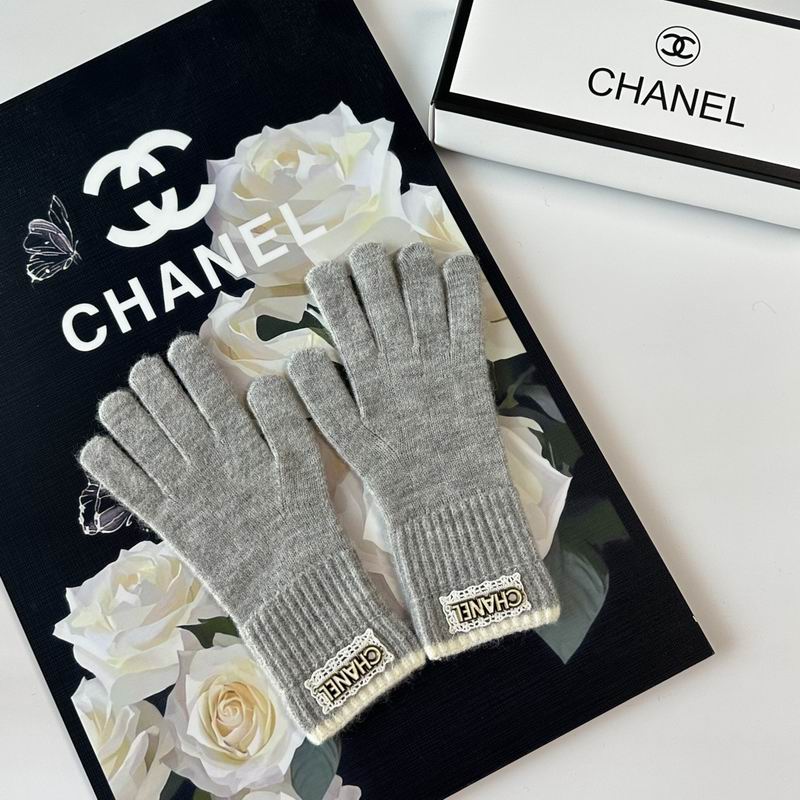 Chanel Gloves 25 (37)