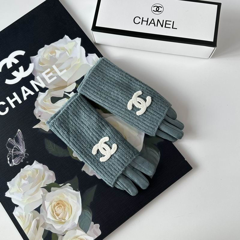Chanel Gloves 34 (22)