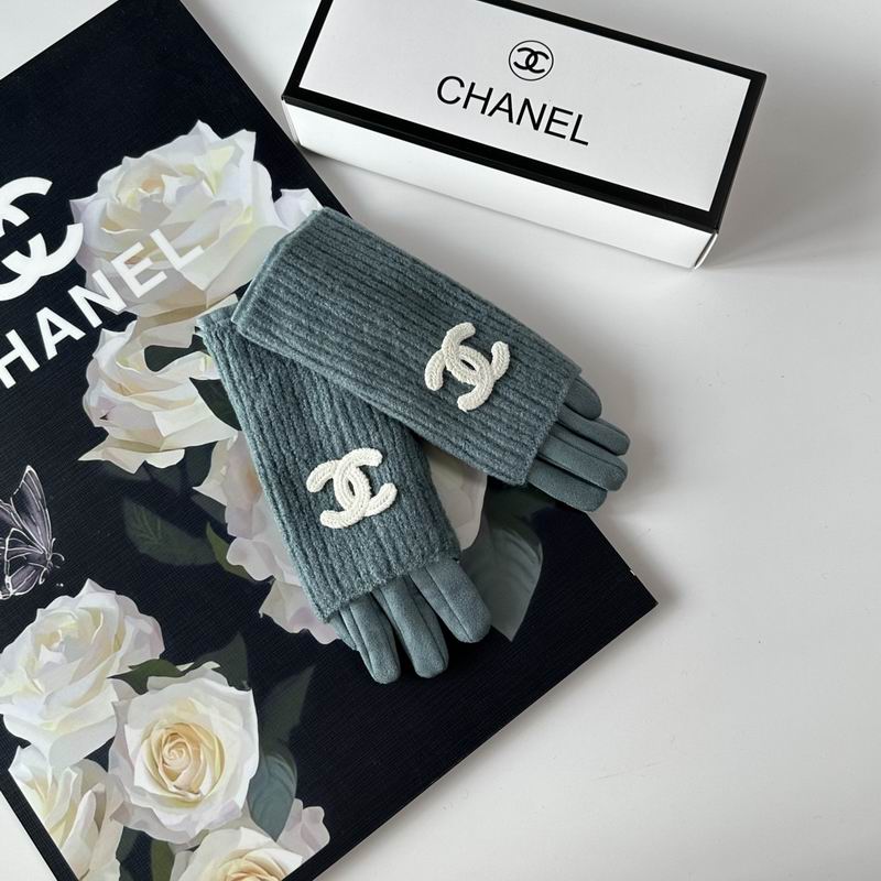 Chanel Gloves 34 (24)