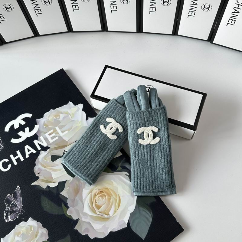 Chanel Gloves 34 (25)