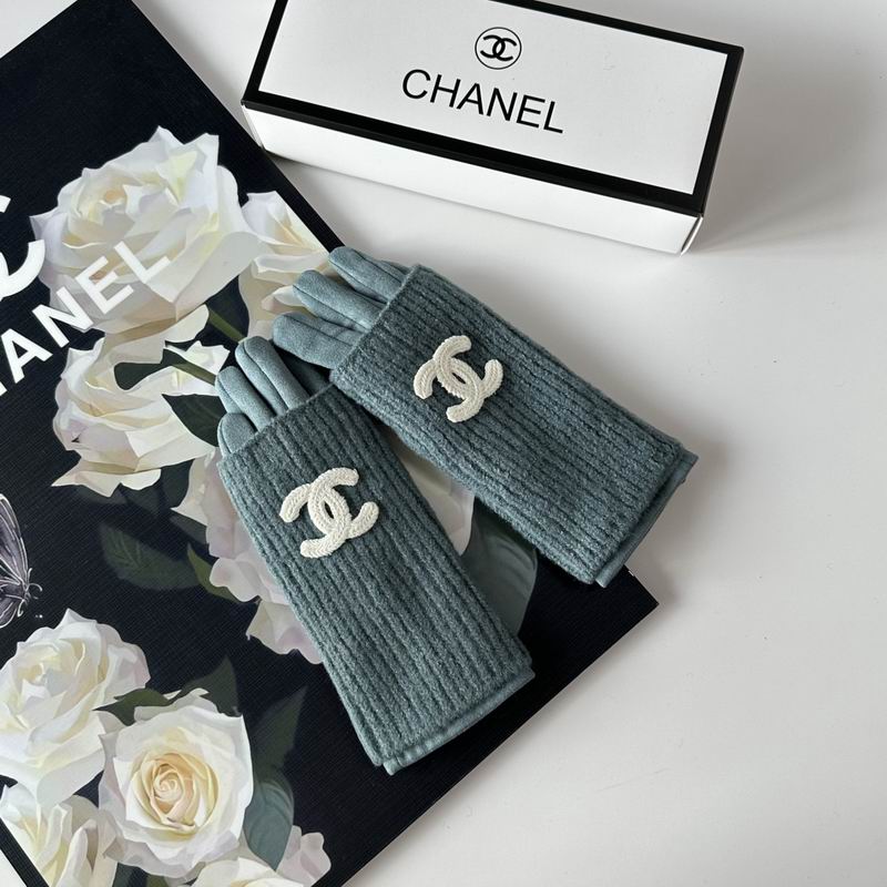 Chanel Gloves 34 (27)
