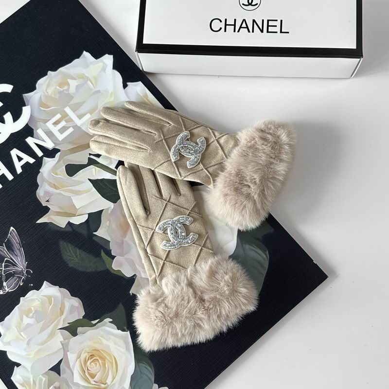 Chanel Gloves 35 (17)