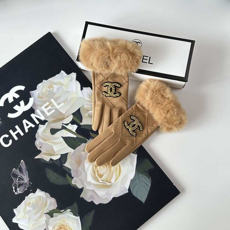 Chanel Gloves 35 (22)