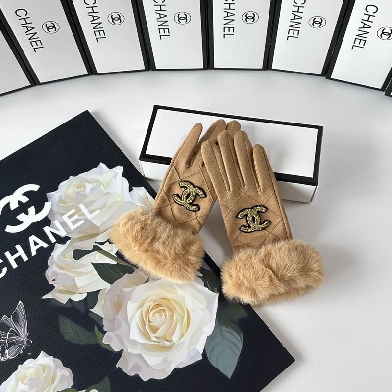 Chanel Gloves 35 (24)