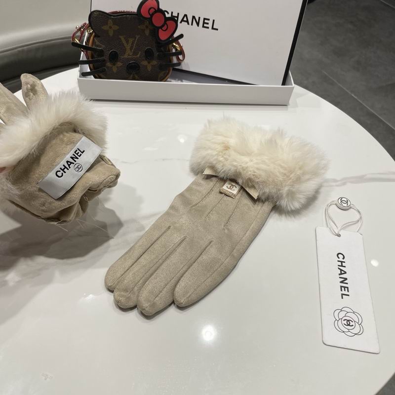 Chanel Gloves 56 (15)