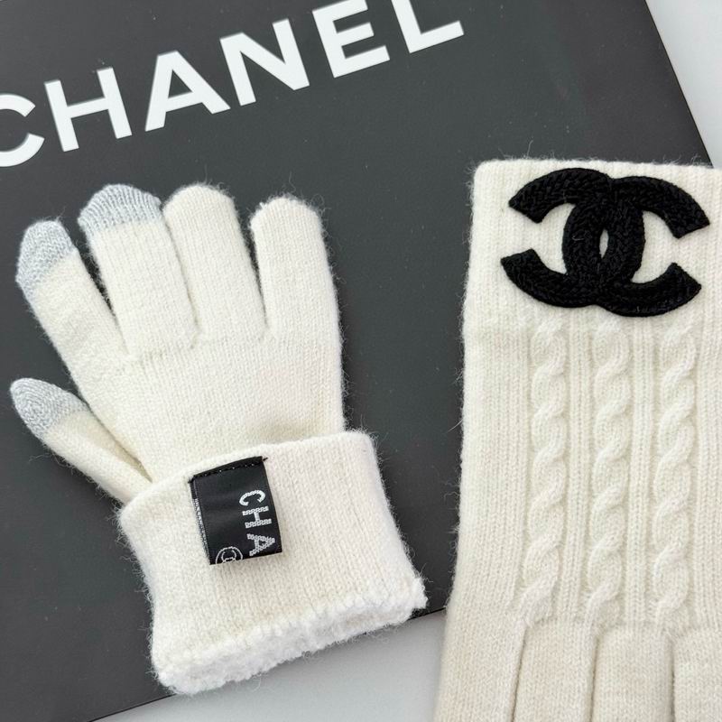 Chanel Gloves 57 (25)