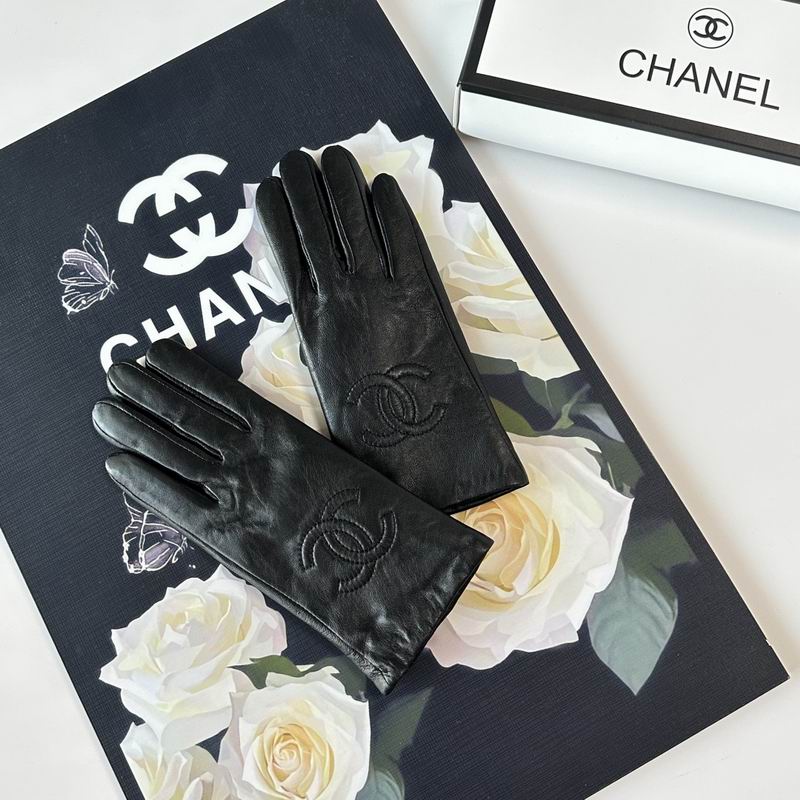Chanel Gloves 60 (2)