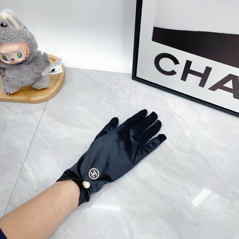 Chanel Gloves dx (193)