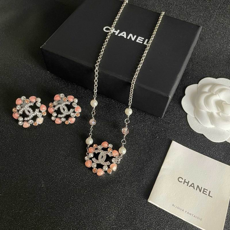 Chanel Necklace 10yxx12 (1)