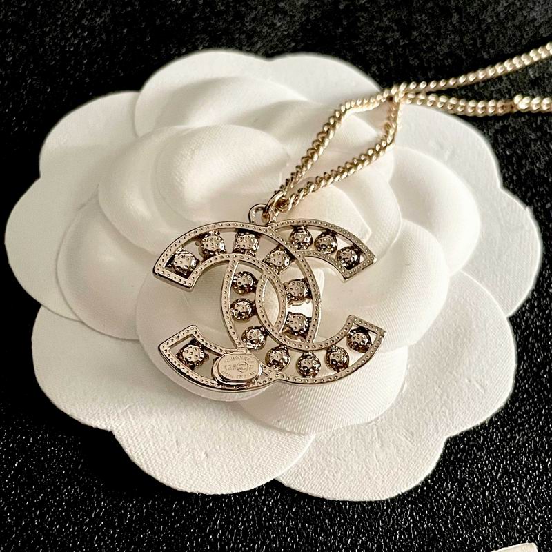 Chanel Necklace 10yxx15 (4)