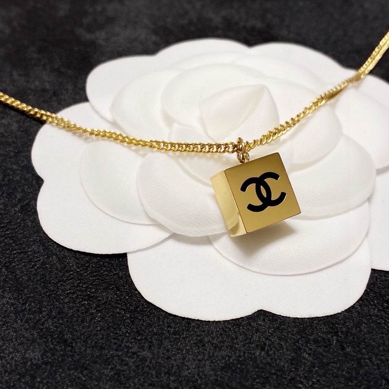 Chanel Necklace 10yxx157 (12)