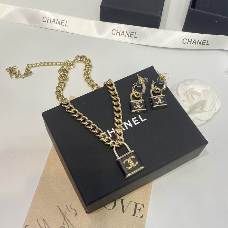 Chanel Necklace 10yxx178 (2)