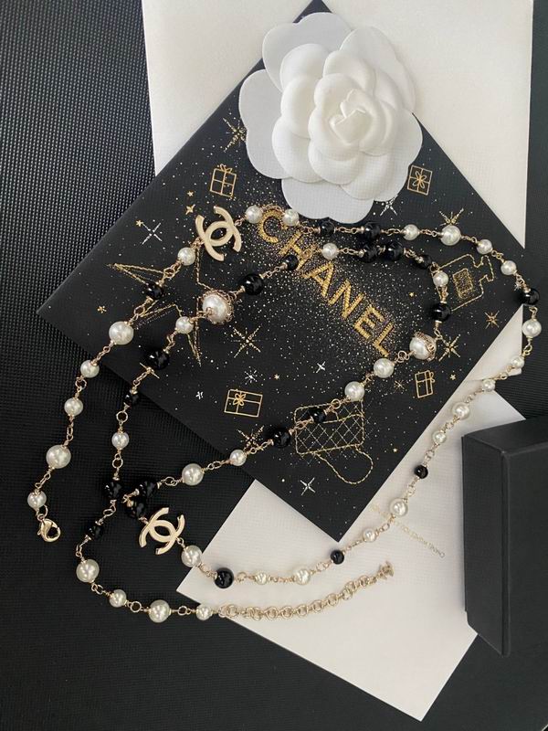 Chanel Necklace 10yxx20 (2)