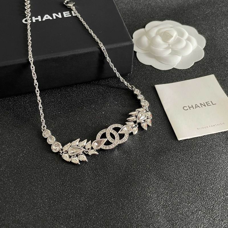 Chanel Necklace 10yxx29 (6)