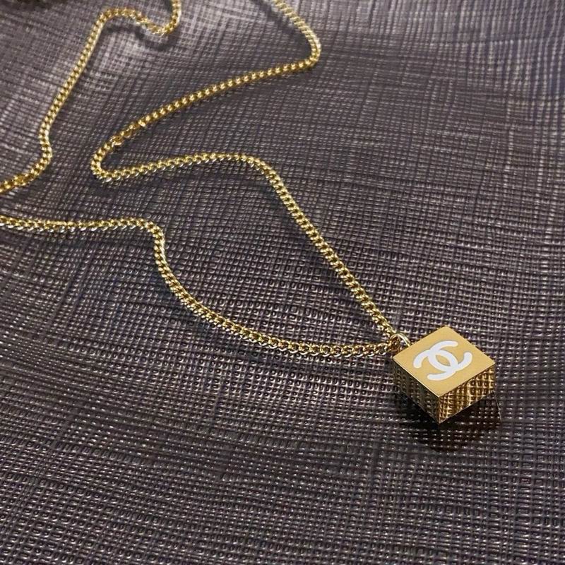 Chanel Necklace 10yxx49 (5)