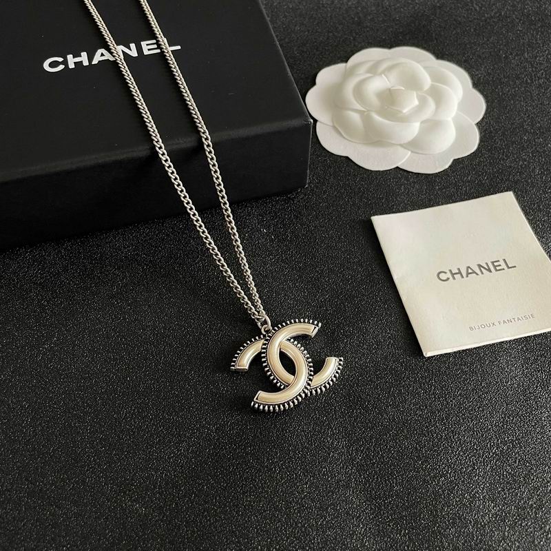 Chanel Necklace 10yxx68 (2)