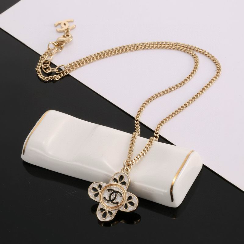 Chanel Necklace 10yxx81 (2)