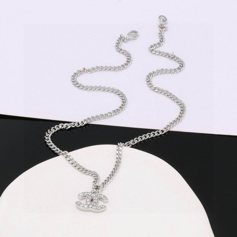 Chanel Necklace 10yxx95 (1)