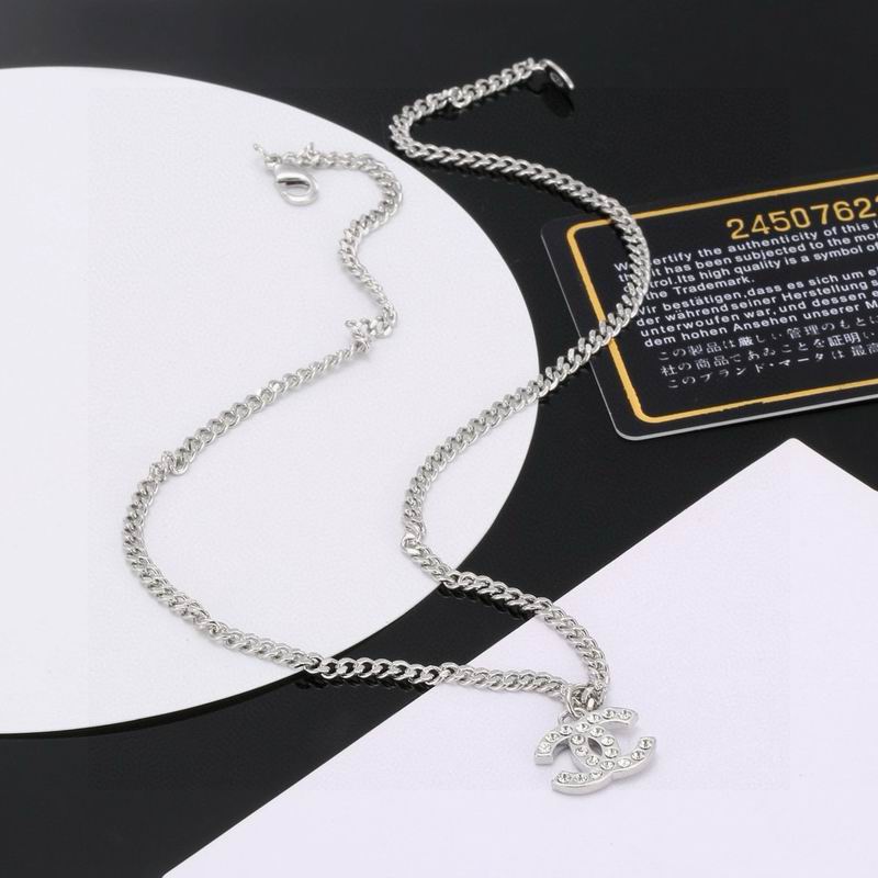 Chanel Necklace 10yxx95 (2)