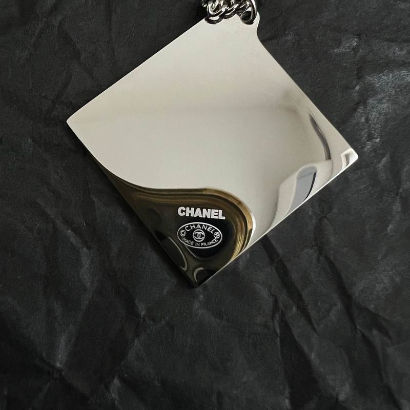 Chanel Necklace 11yxx261 (6)