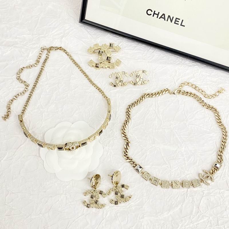 Chanel Necklace 11yxx274 (15)