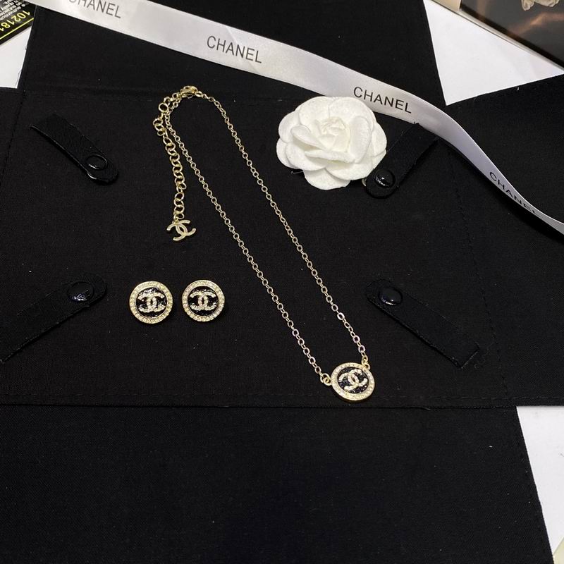Chanel Necklace 11yxx279 (4)