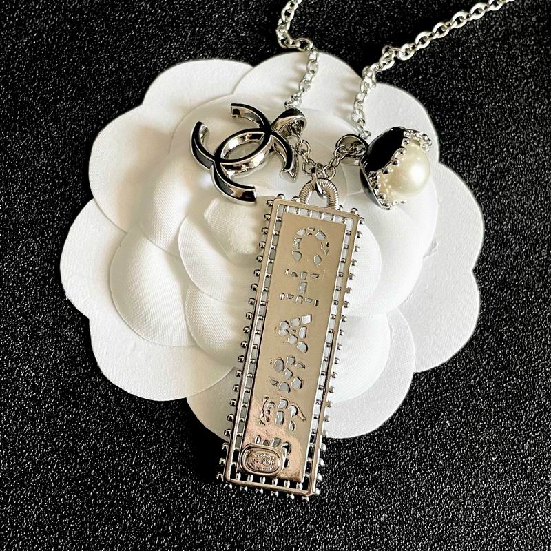 Chanel Necklace 11yxx296 (10)