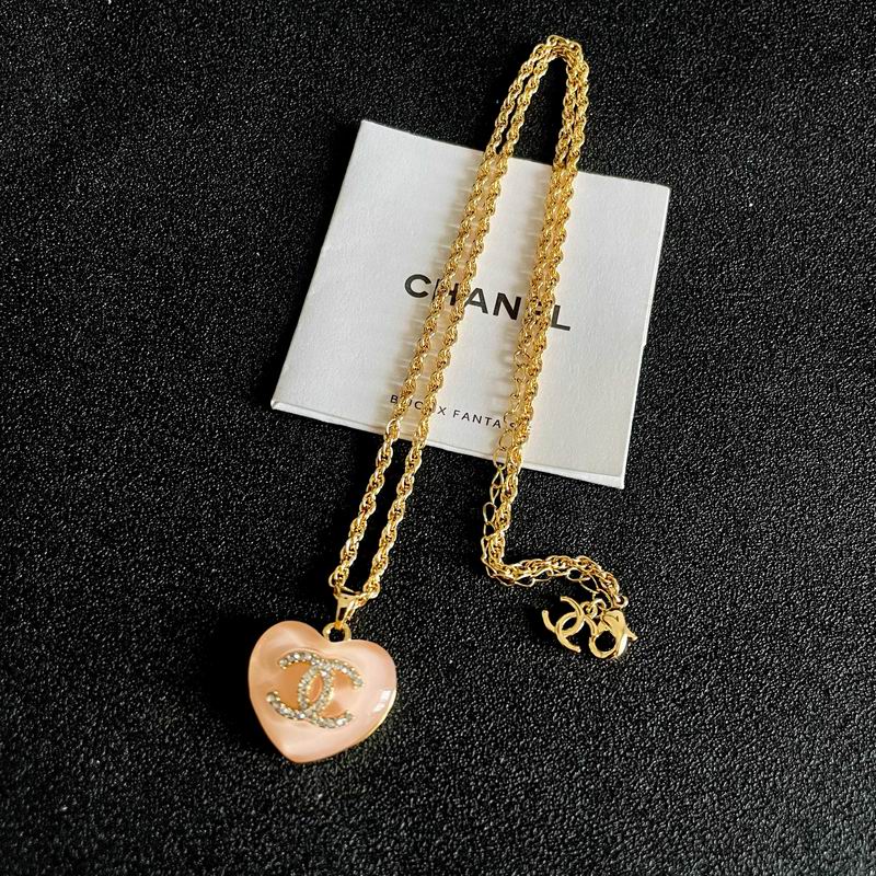 Chanel Necklace 12yxx307 (5)