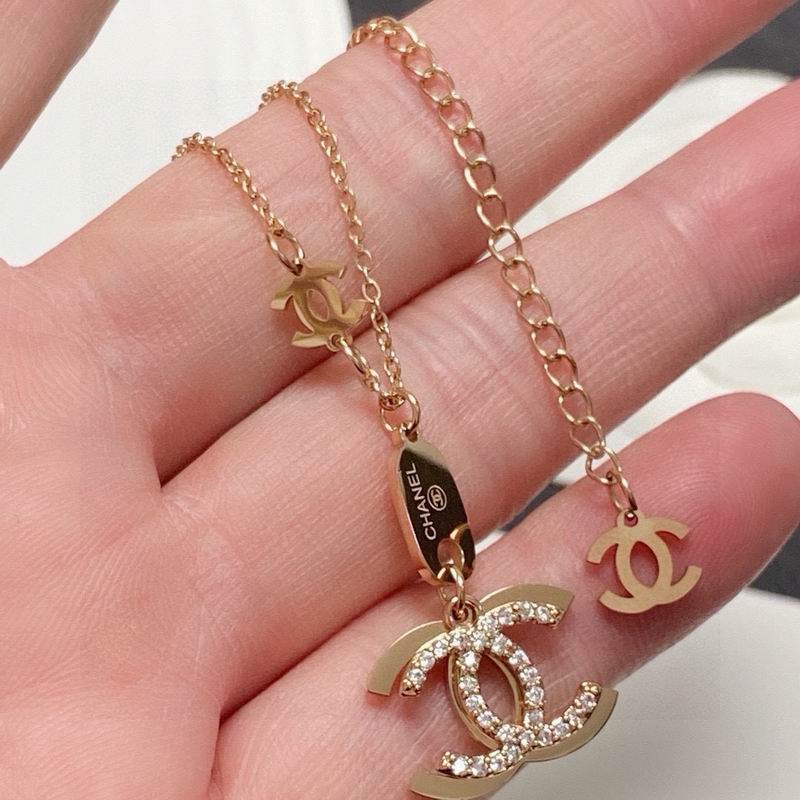Chanel Necklace 12yxx332 (6)