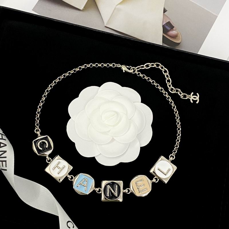 Chanel Necklace 12yxx336 (6)