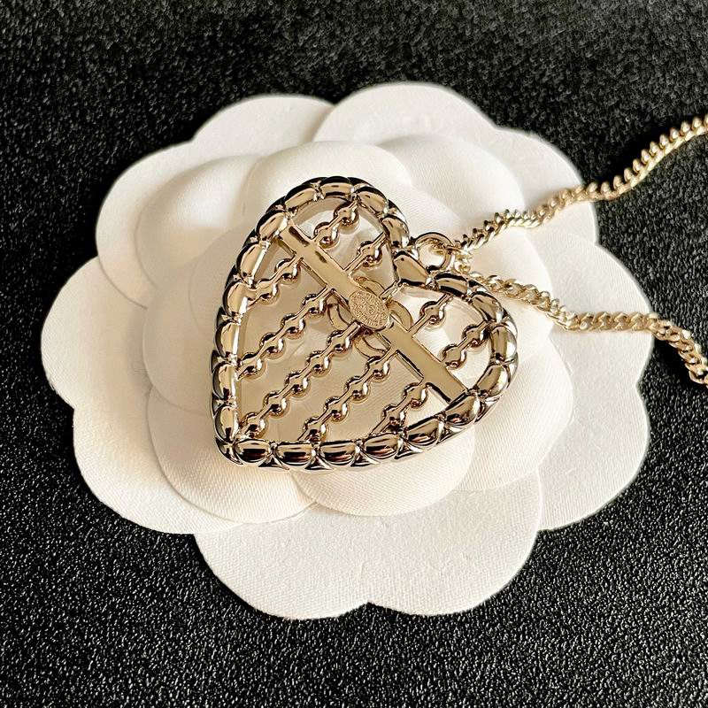 Chanel Necklace 12yxx341 (2)