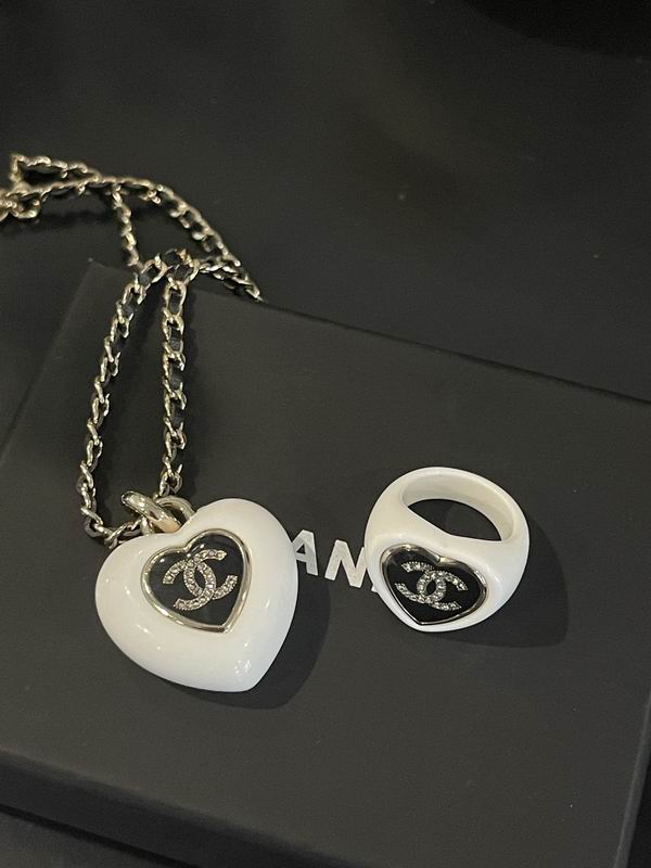 Chanel Ring 10yxx04 (1)