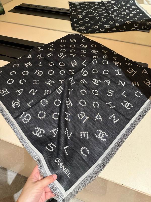Chanel Scarf 140X140cm E35 (4)