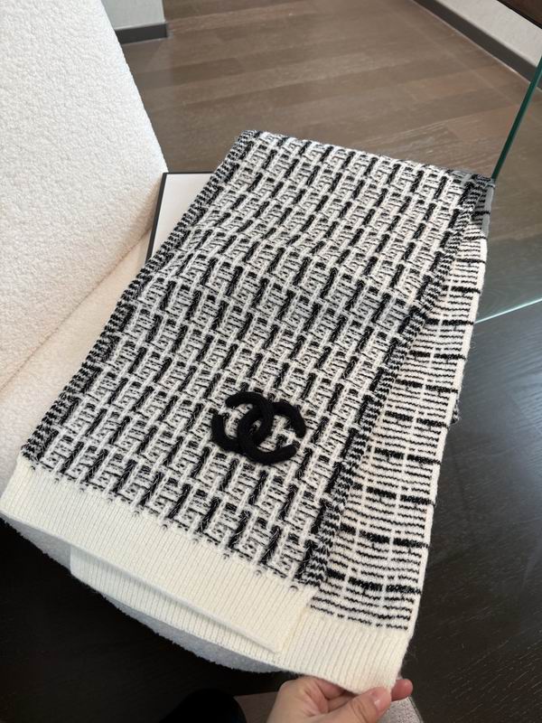 Chanel Scarf 30X180cm E12 (4)