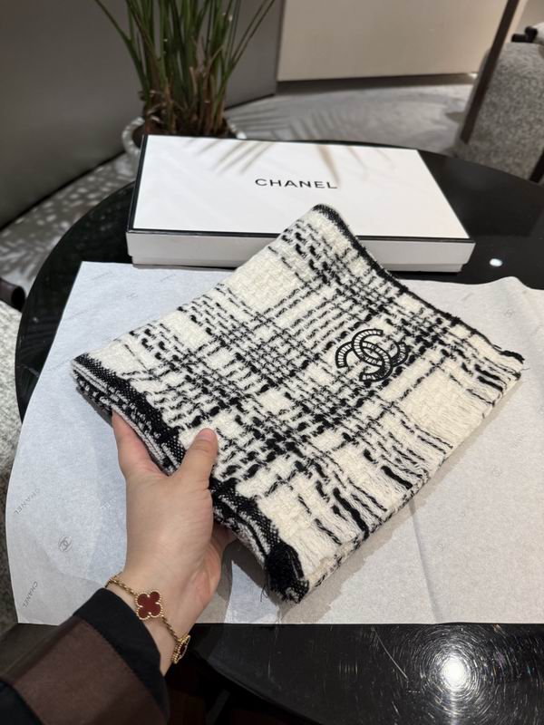 Chanel Scarf 30X190cm 100%羊绒 E40 (15)