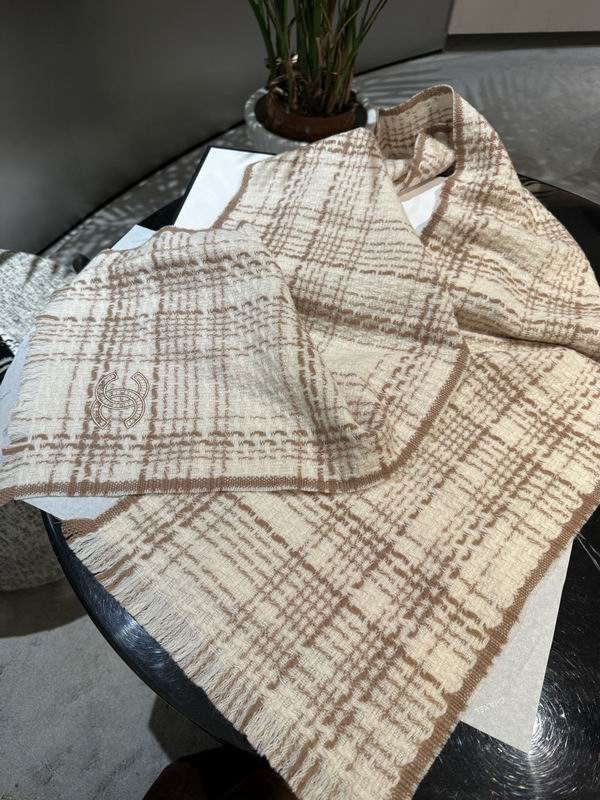 Chanel Scarf 30X190cm 100%羊绒 E40 (18)