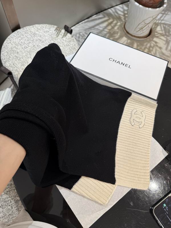 Chanel Scarf 35X180cm E33 (2)