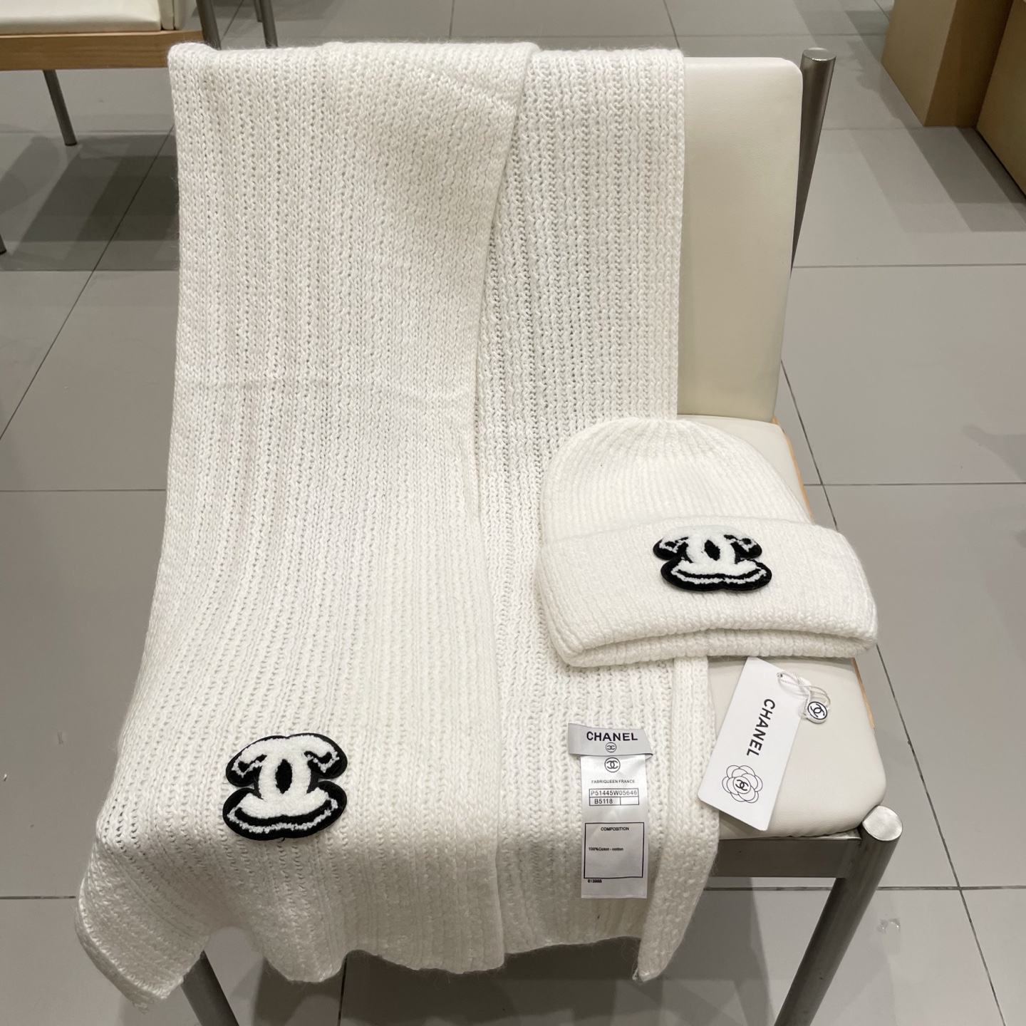 Chanel Scarf Hat (301)
