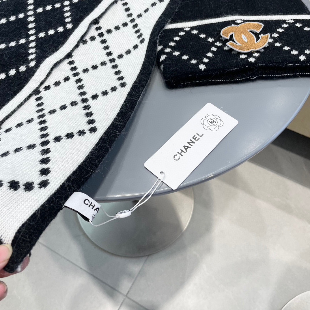 Chanel Scarf Hat (431)
