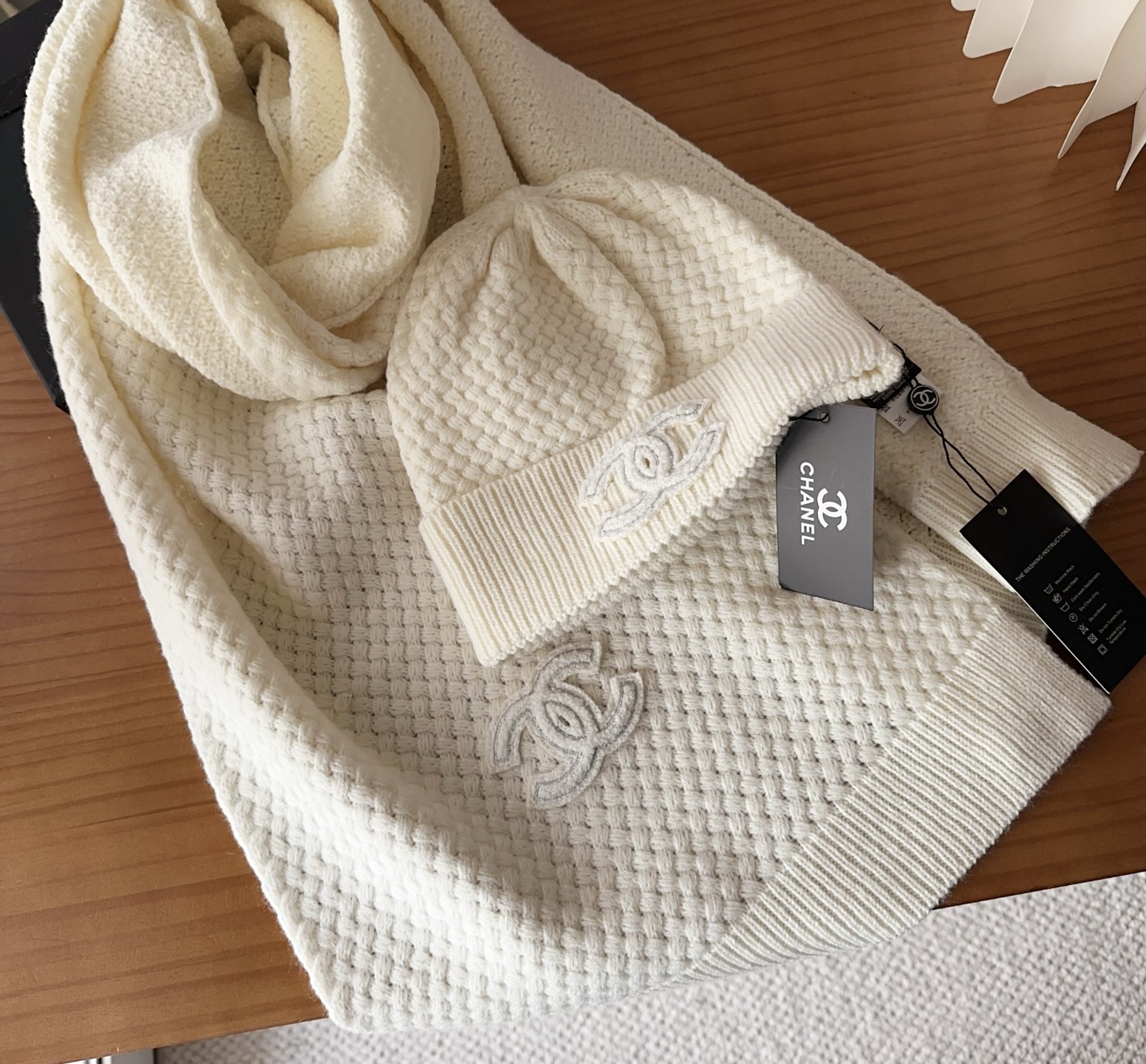Chanel Scarf Hat (940)