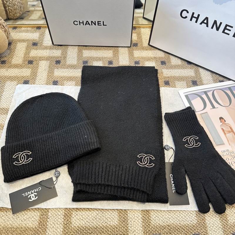 Chanel Scarf Hat Gloves (12)