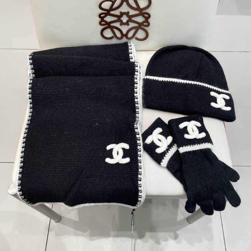 Chanel Scarf Hat Gloves (122)