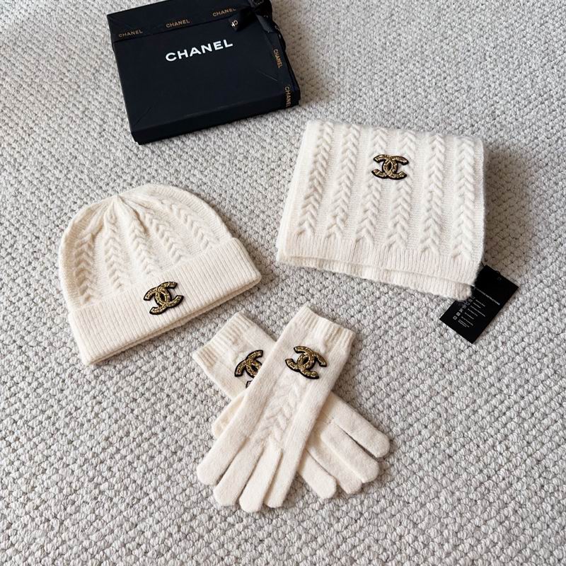 Chanel Scarf Hat Gloves (136)