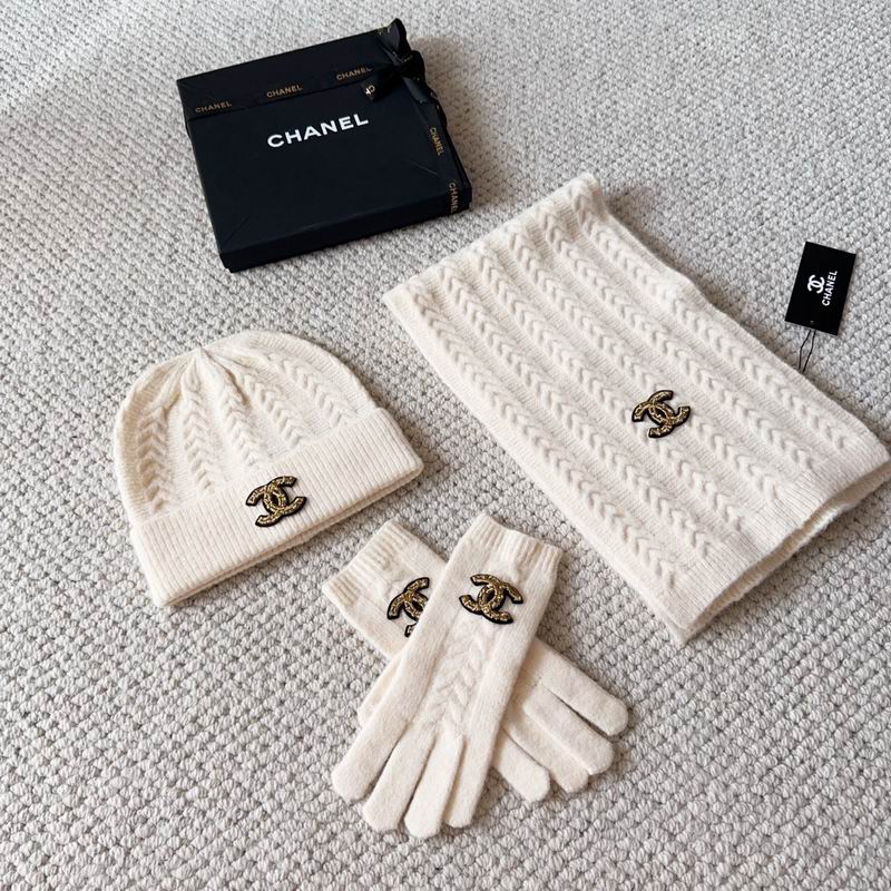Chanel Scarf Hat Gloves (137)
