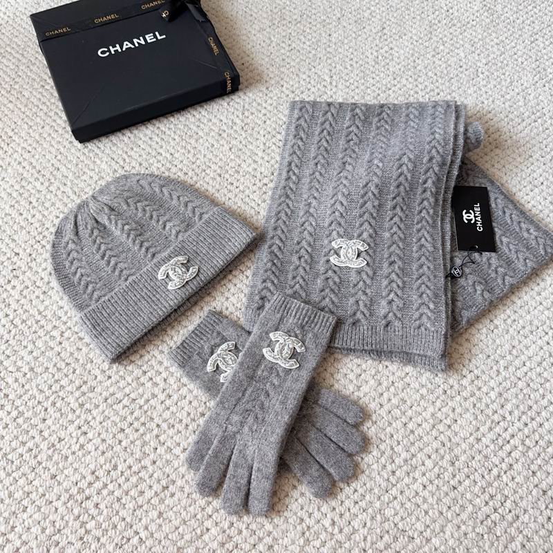 Chanel Scarf Hat Gloves (156)