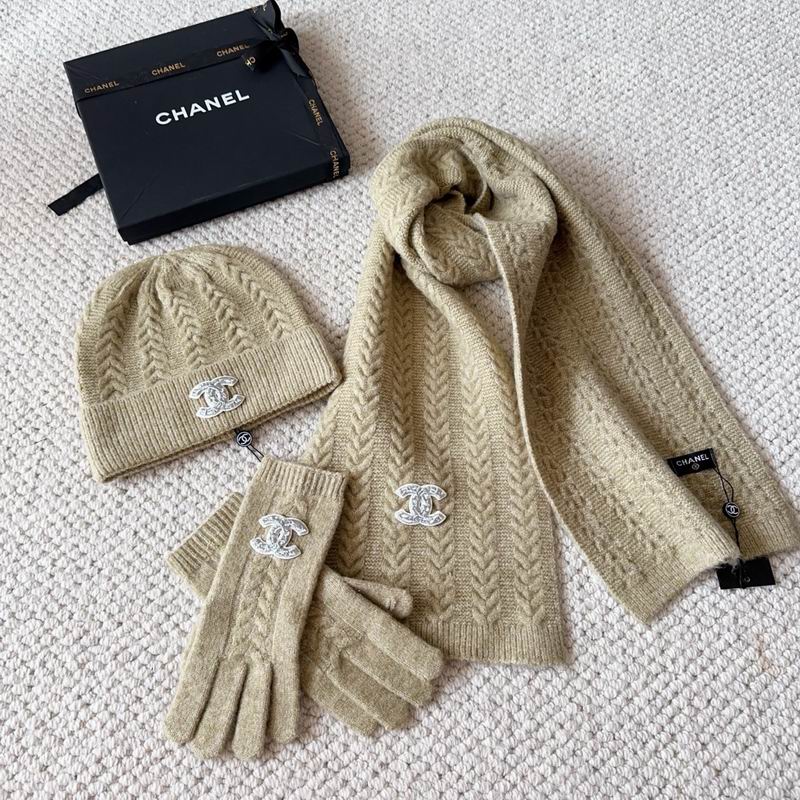 Chanel Scarf Hat Gloves (165)