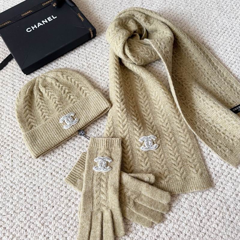 Chanel Scarf Hat Gloves (168)
