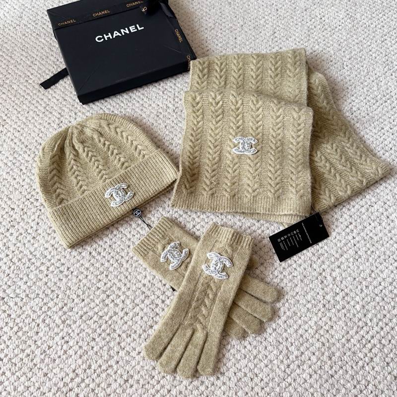 Chanel Scarf Hat Gloves (170)