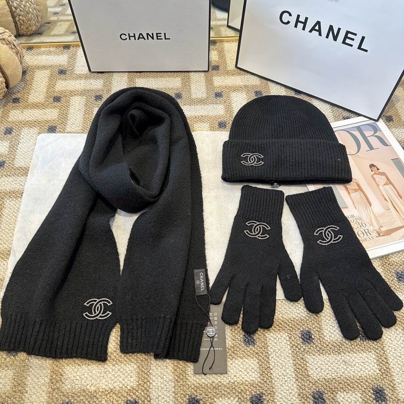 Chanel Scarf Hat Gloves (18)
